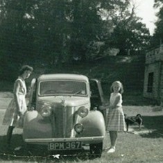 Sisters Jacquie and Linda outside Plymouth Lodge at Knole, 1959 | Photo © Jacquie Elphick & Linda Grimwood