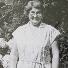 From the age of 3, the daughter of Knole chauffeur Manfred Fairweather lived and played in and around Knole