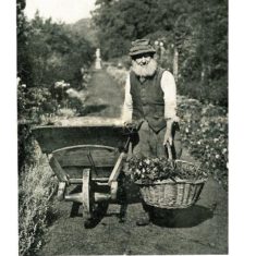 William Beavin, Knole garden William Beavin, Knole Estate staff